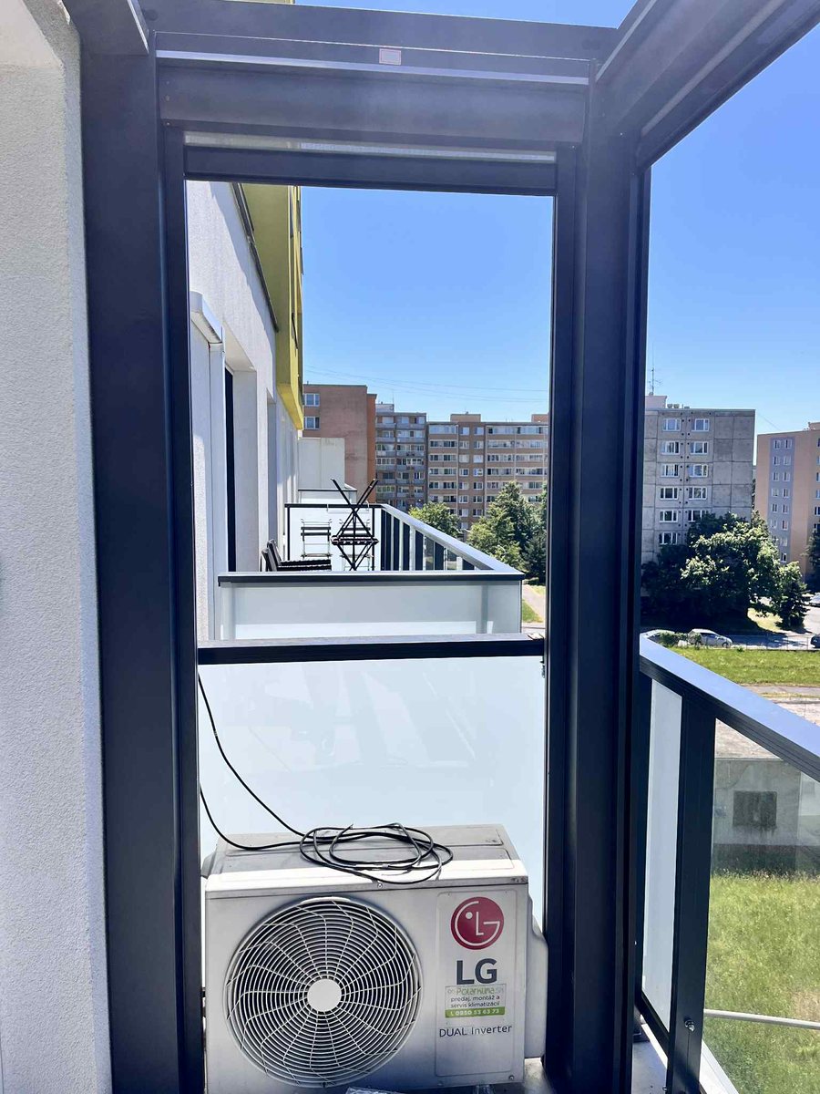 Bioklimatická pergola na balkóne v Košiciach – fotka 4