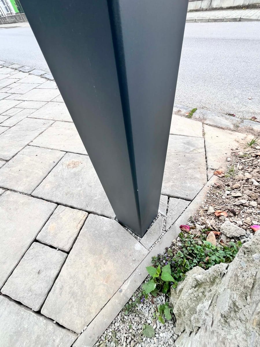 Veľkorozponový oceľový prístrešok pre tri autá – fotka 5
